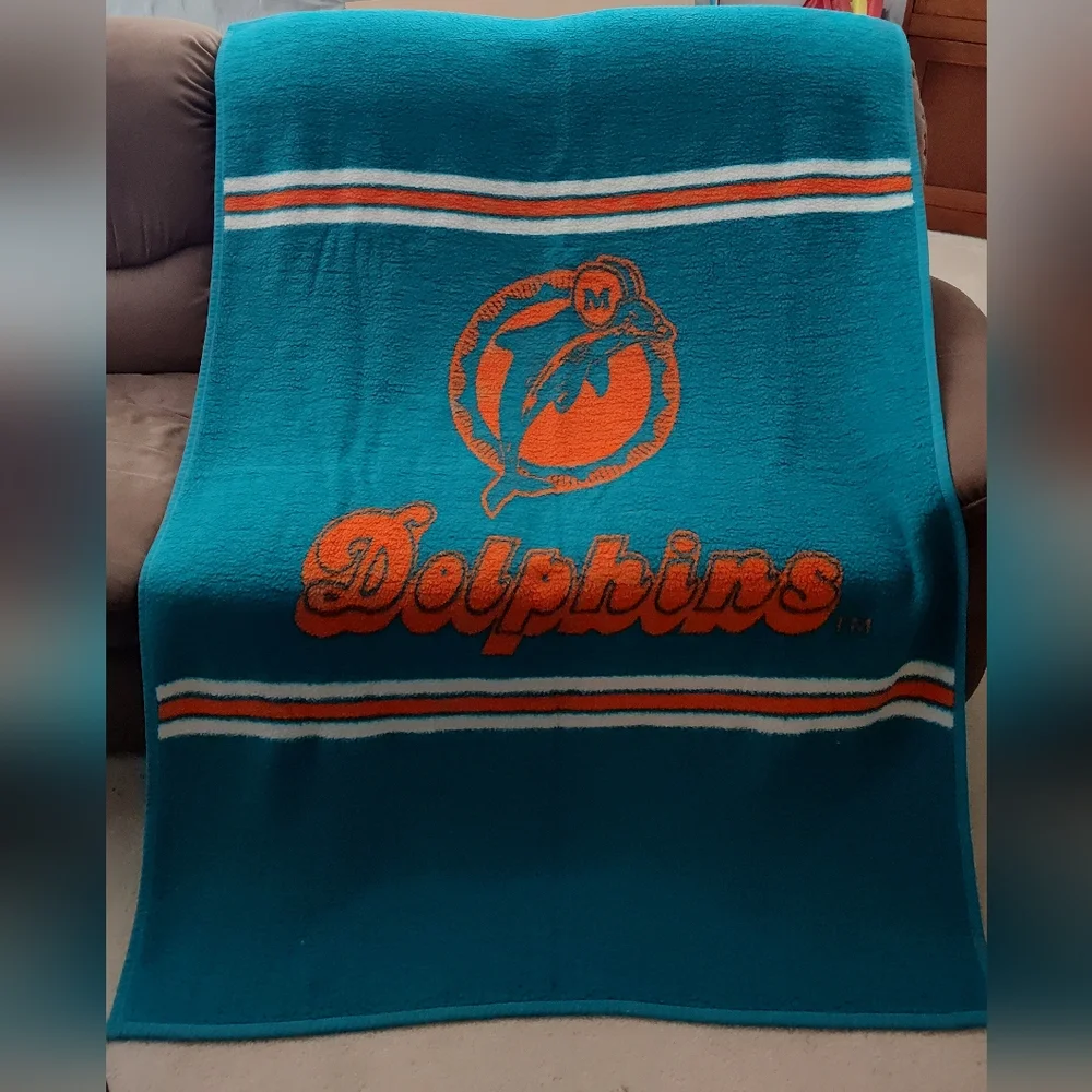 VINTAGE 90's Miami Dolphins Teal and Orange Original Logo Blanket, 6' X 4'